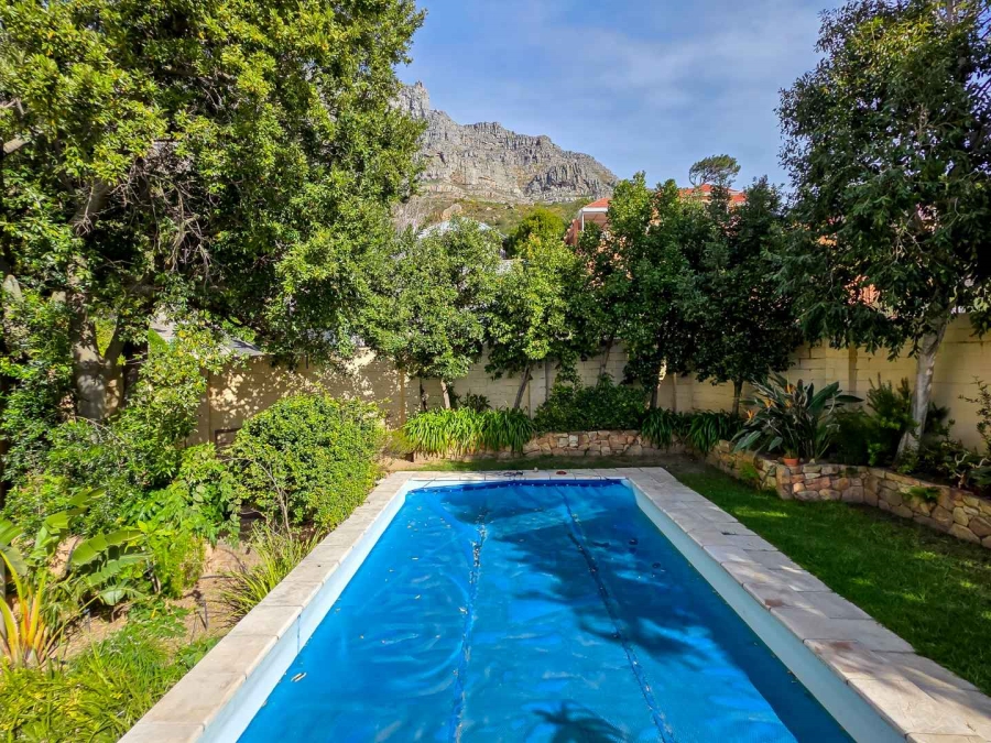 To Let 4 Bedroom Property for Rent in Oranjezicht Western Cape